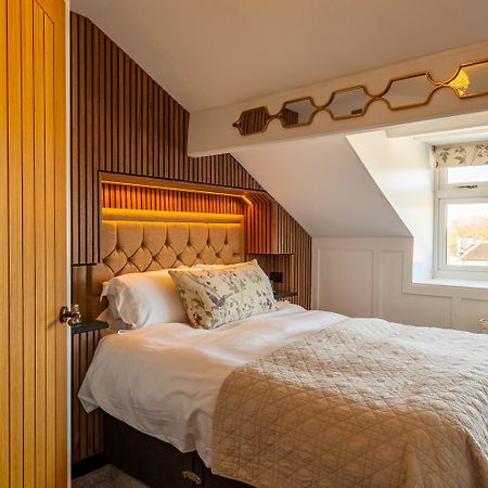 Holly Lodge Guest House With Free Off Site Health Club Windermere Dış mekan fotoğraf