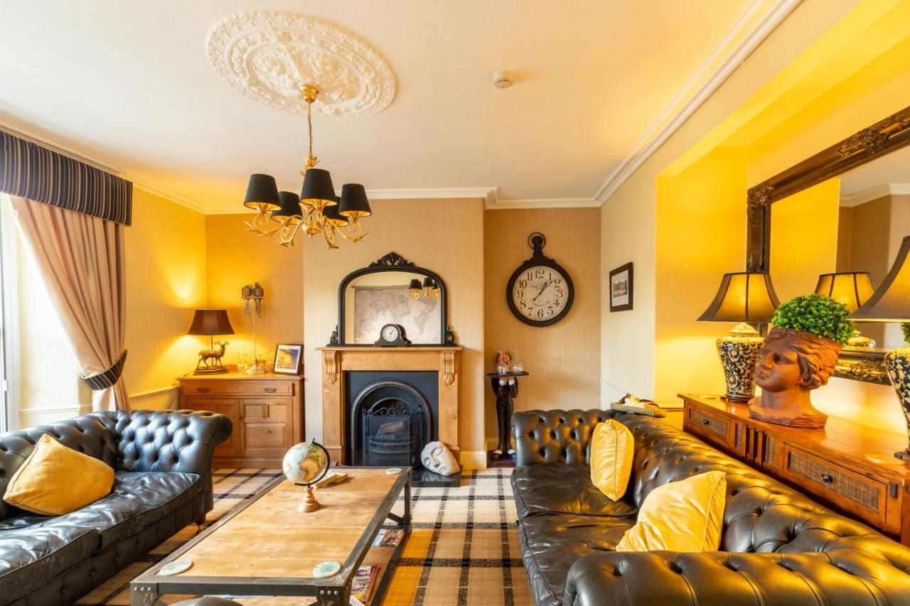 Holly Lodge Guest House With Free Off Site Health Club Windermere Dış mekan fotoğraf