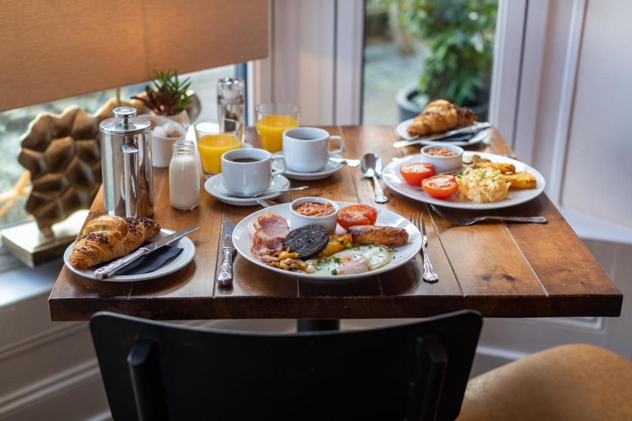 Holly Lodge Guest House With Free Off Site Health Club Windermere Dış mekan fotoğraf